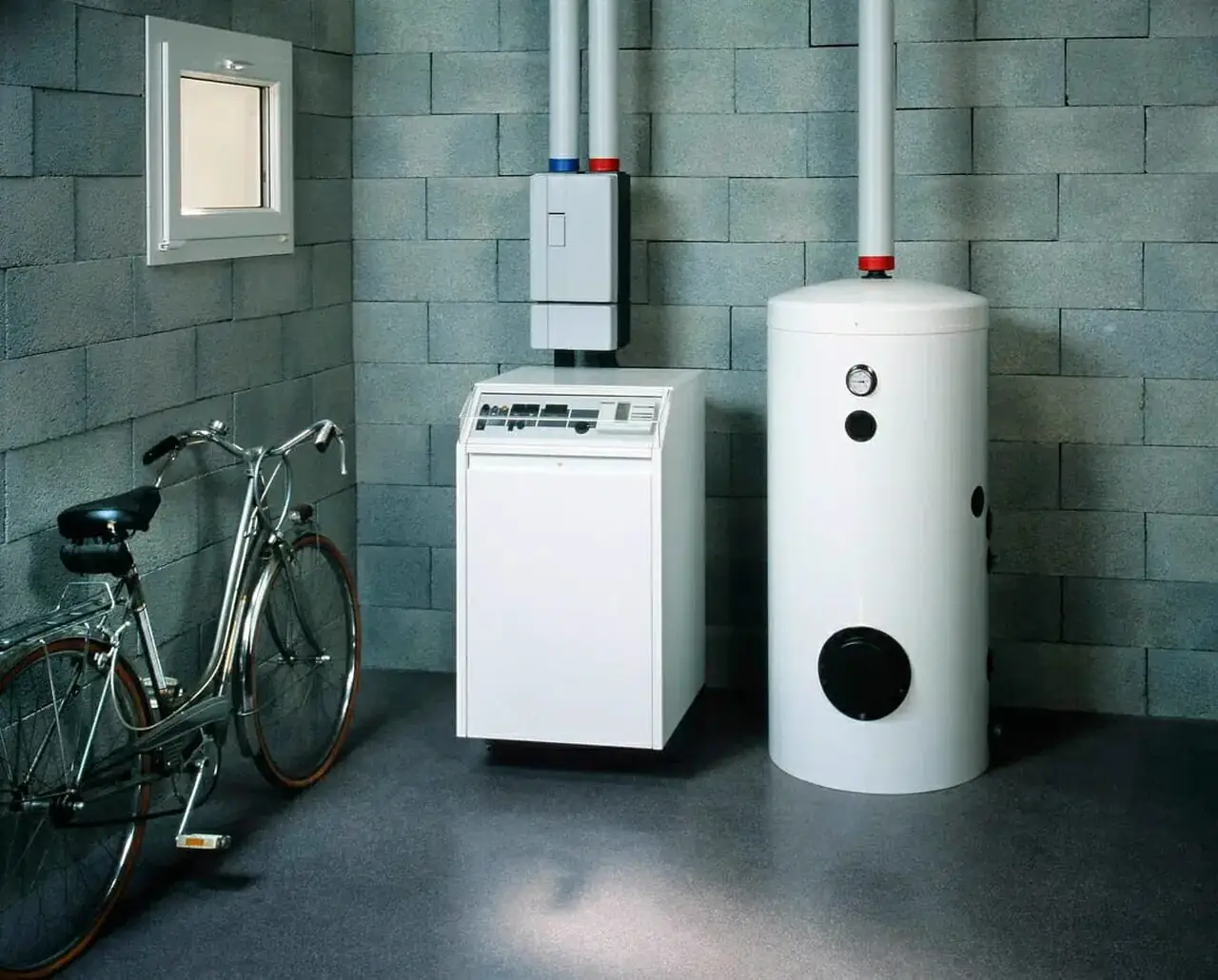Gastherme mit Warmwasserspeicher: Vor- und Nachteile im Vergleich