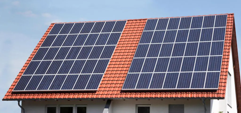 Monokristalline oder polykristalline Solarmodule
